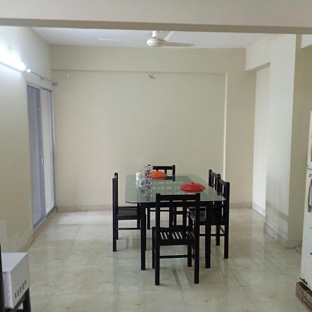 Peaceful Living Behind Dhaka Airport, Uttara Sector 18, Only For Long Time Stay 外观 照片